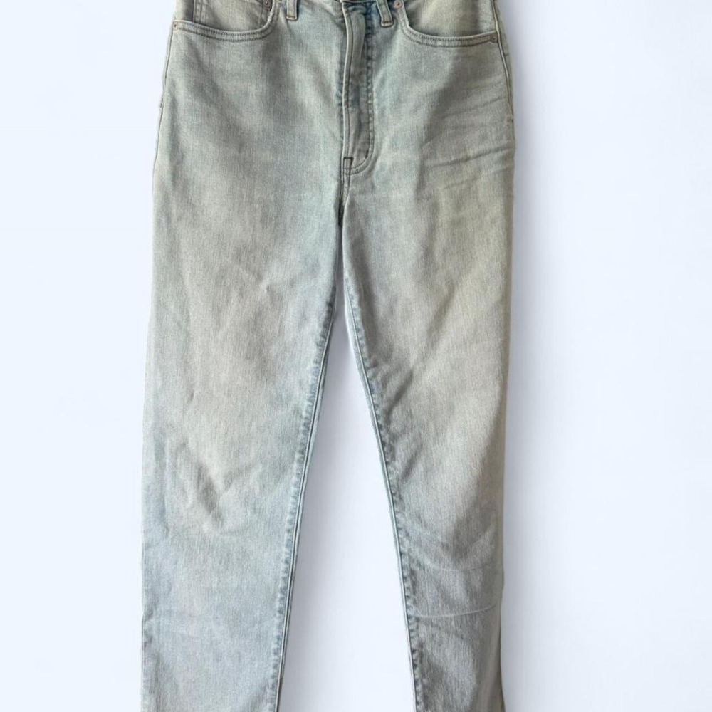 Madewell blue high-waisted straight leg jeans